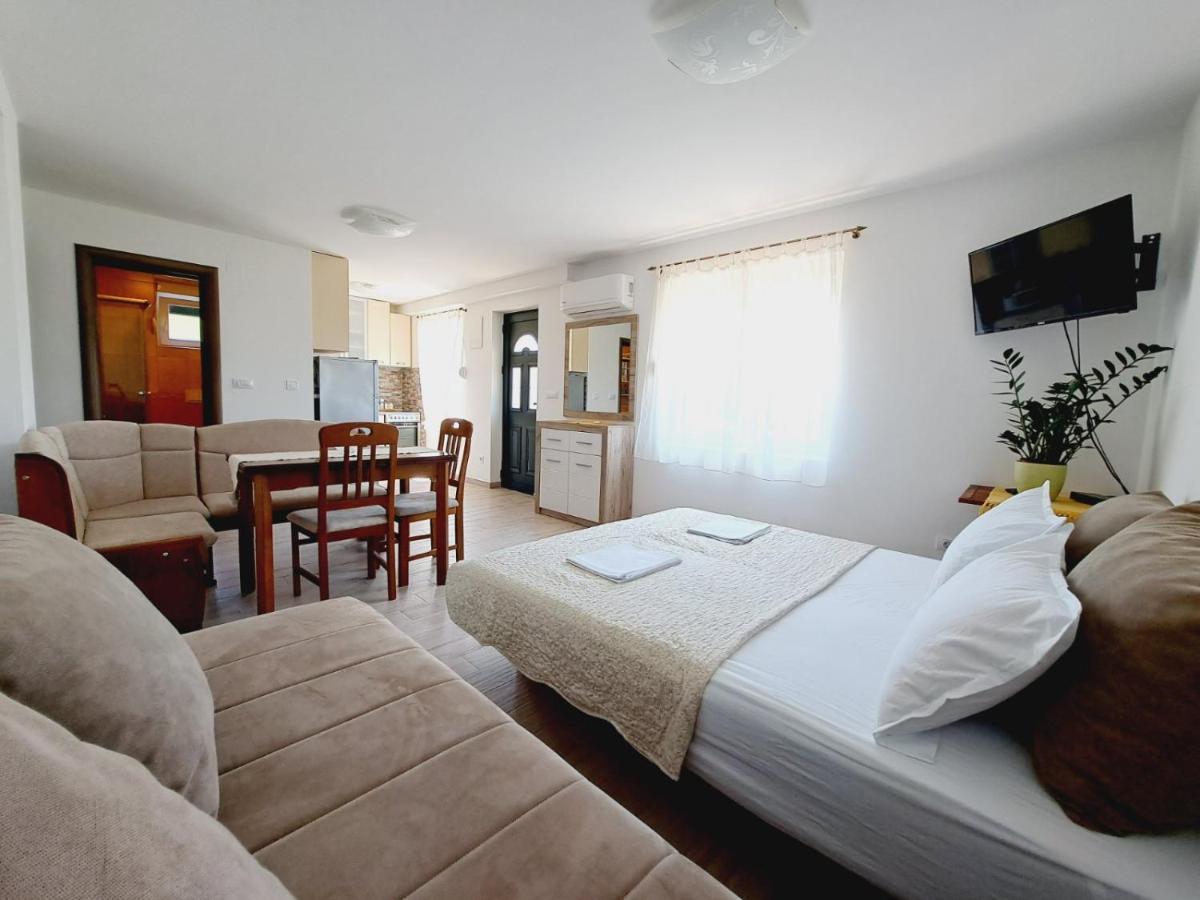Apartments Blazevic 헤르섹 외부 사진