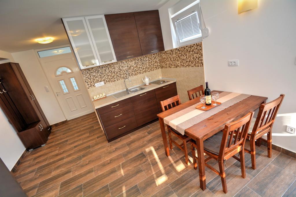 Apartments Blazevic 헤르섹 외부 사진